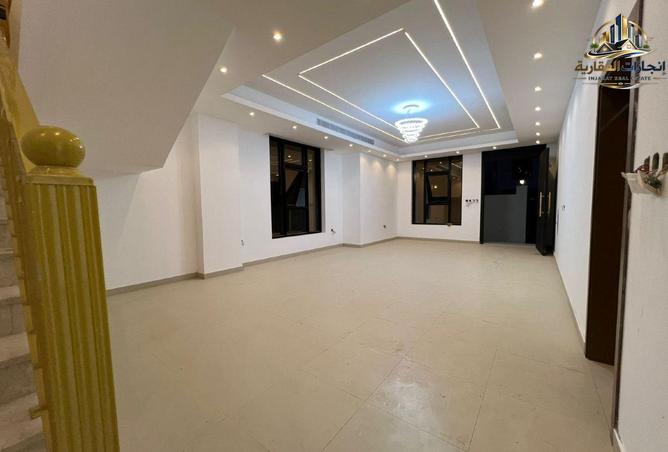 129741005 - Property Image 3