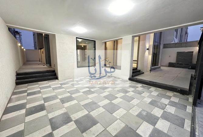 141900813 - Property Image 3