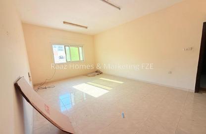 Apartment - Studio - 1 for rent in Al Butina 9 Building - Bu Tina - Al Sharq - Sharjah Apartment - Studio - 1 for rent in Al Butina 9 Building - Bu Tina - Al Sharq - Sharjah