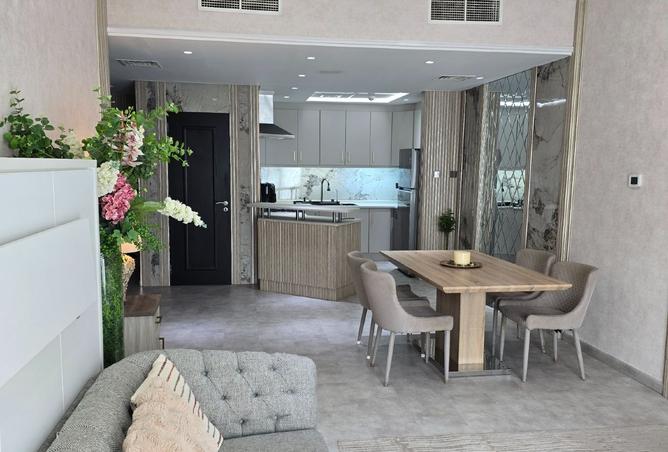 VIP FULLY FURNISHED & UPGRADED 1BR FOR SALE