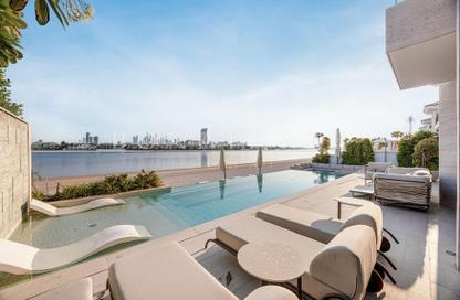 Villa - 5 Bedrooms - 6 Bathrooms for sale in Garden Homes Frond D - Garden Homes - Palm Jumeirah - Dubai