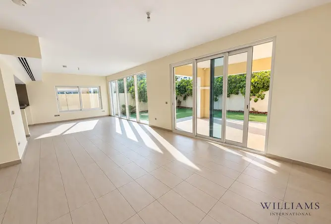 160118105 - Property Image 3