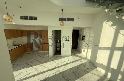 Apartment - 1 Bedroom - 2 Bathrooms for rent in Oasis Residences - Masdar City - Abu Dhabi