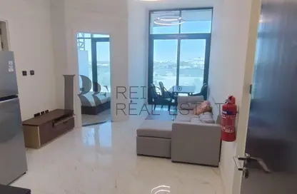 Apartment - 1 Bedroom - 1 Bathroom for rent in Oasis Residences - Masdar City - Abu Dhabi