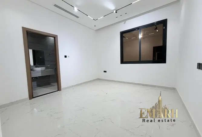 150482250 - Property Image 3