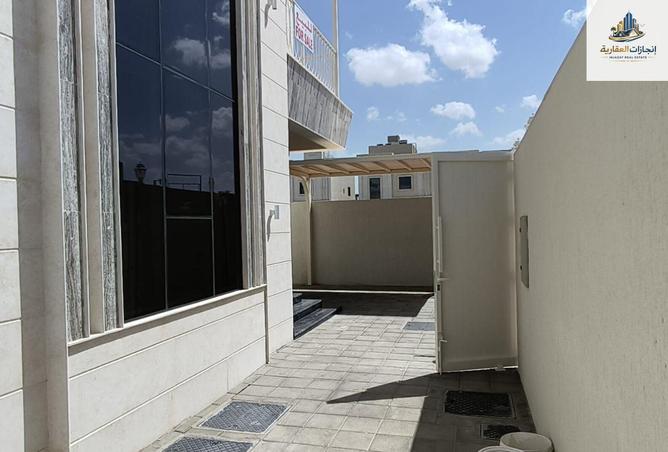 70278298 - Property Image 2