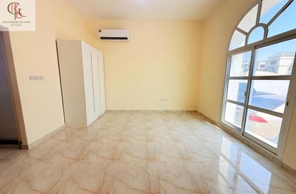 Apartment - Studio - 1 for rent in Shakhbout City - Abu Dhabi
