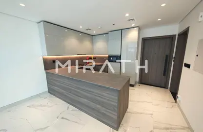 Apartment - 1 Bedroom - 2 Bathrooms for rent in Royal Regency - Business Bay - Dubai