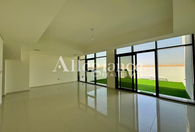 83242911 - Property Image 3