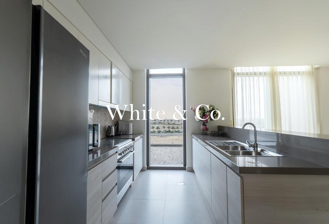FULLY FURNISHED | LARGE LAYOUT | AVAILABLE NOW photo 14