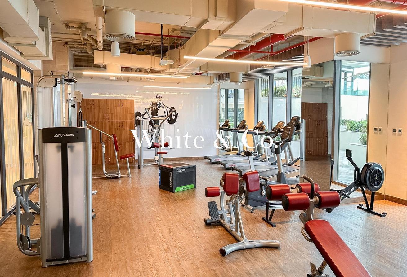 FULLY FURNISHED | LARGE LAYOUT | AVAILABLE NOW photo 19