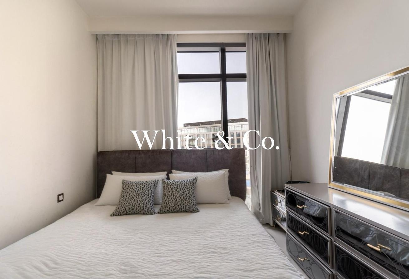 FULLY FURNISHED | LARGE LAYOUT | AVAILABLE NOW photo 12