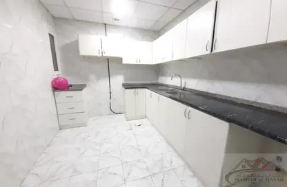 شقة - 2 غرف نوم - 2 حمامات للايجار في بناية مويليح 3 - مويلح - الشارقة