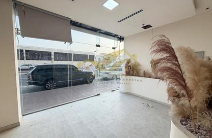 Shop - Studio - 1 Bathroom for rent in Jumeirah Garden City - Al Satwa - Dubai