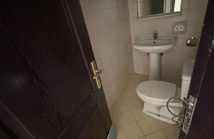 Apartment - 2 Bedrooms - 2 Bathrooms for rent in Qasimia 10 building - Al Mahatta - Al Qasimia - Sharjah