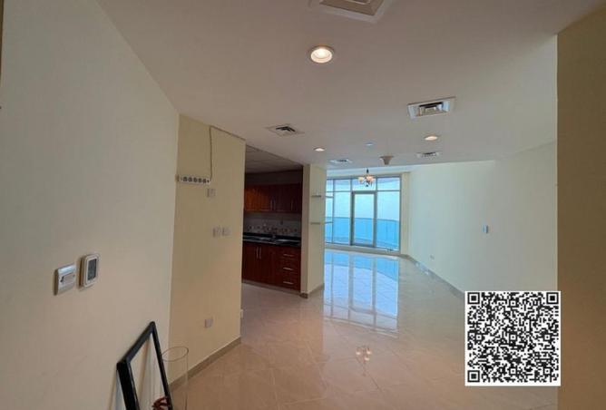74254843 - Property Image 2