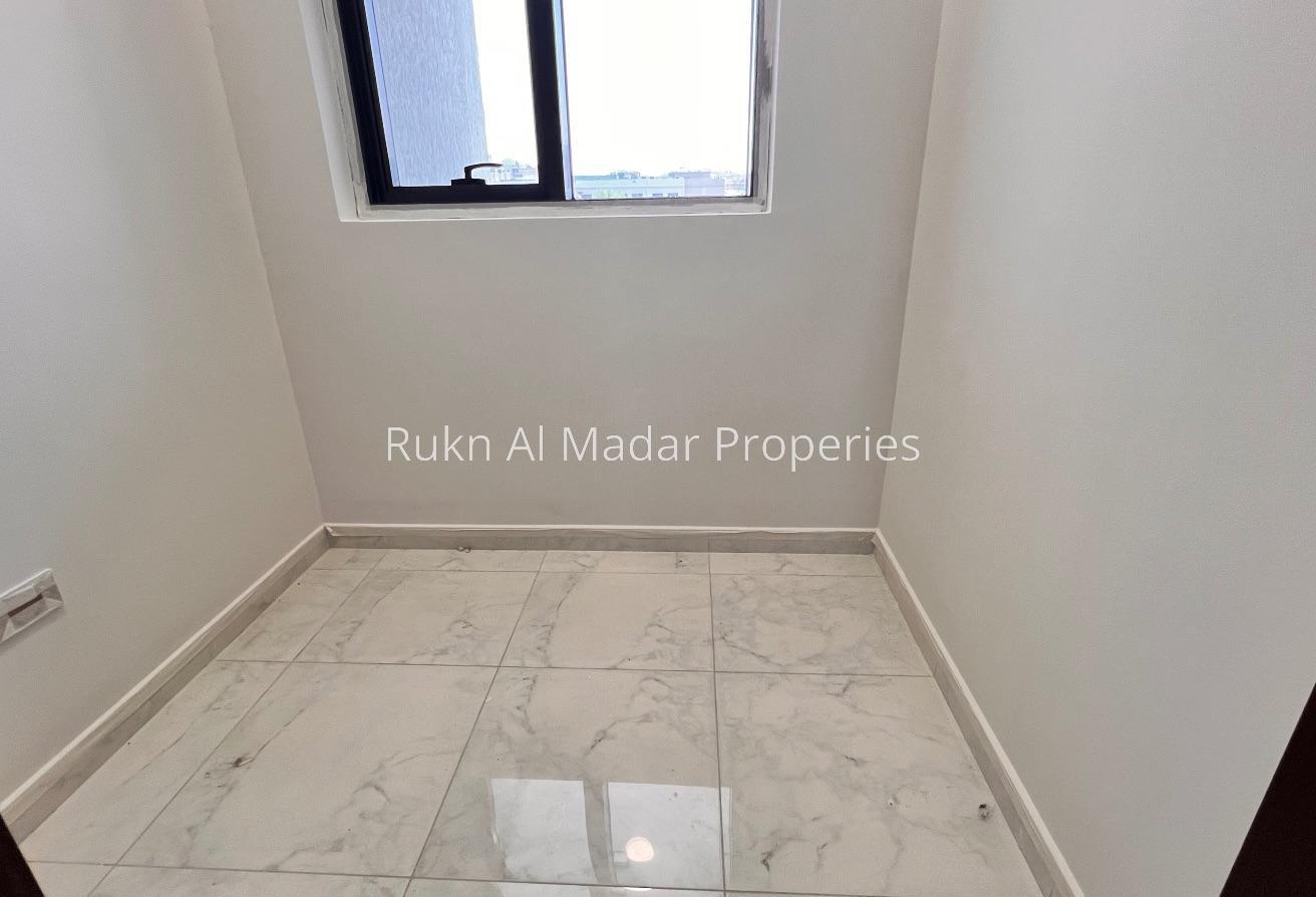 3 BR+Maid |110k|Landmark View| Free Parking photo 16