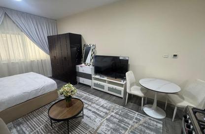 Apartment - Studio - 1 for rent in Qasimia 10 building - Al Mahatta - Al Qasimia - Sharjah