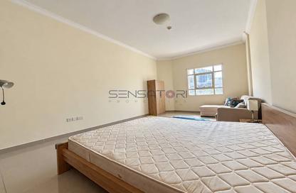Apartment - Studio - 1 for rent in Plaza Residences 1 - Plaza Residences - District 13 - Jumeirah Village Circle - Dubai