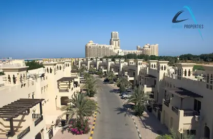 Townhouse - 3 Bedrooms - 3 Bathrooms for rent in The Townhouses at Al Hamra Village - Al Hamra Village - Ras Al Khaimah