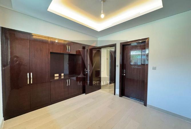 81946647 - Property Image 3