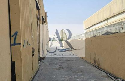 Labor Camp - Studio - 7+ Bathrooms for rent in Ali Mousa Building - Al Sajaa Industrial - Al Sajaa - Sharjah