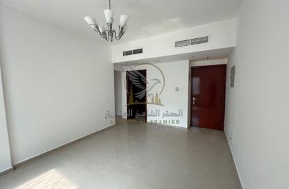Apartment - 1 - 1 for rent in Al Khan Corniche - Al Khan - Sharjah