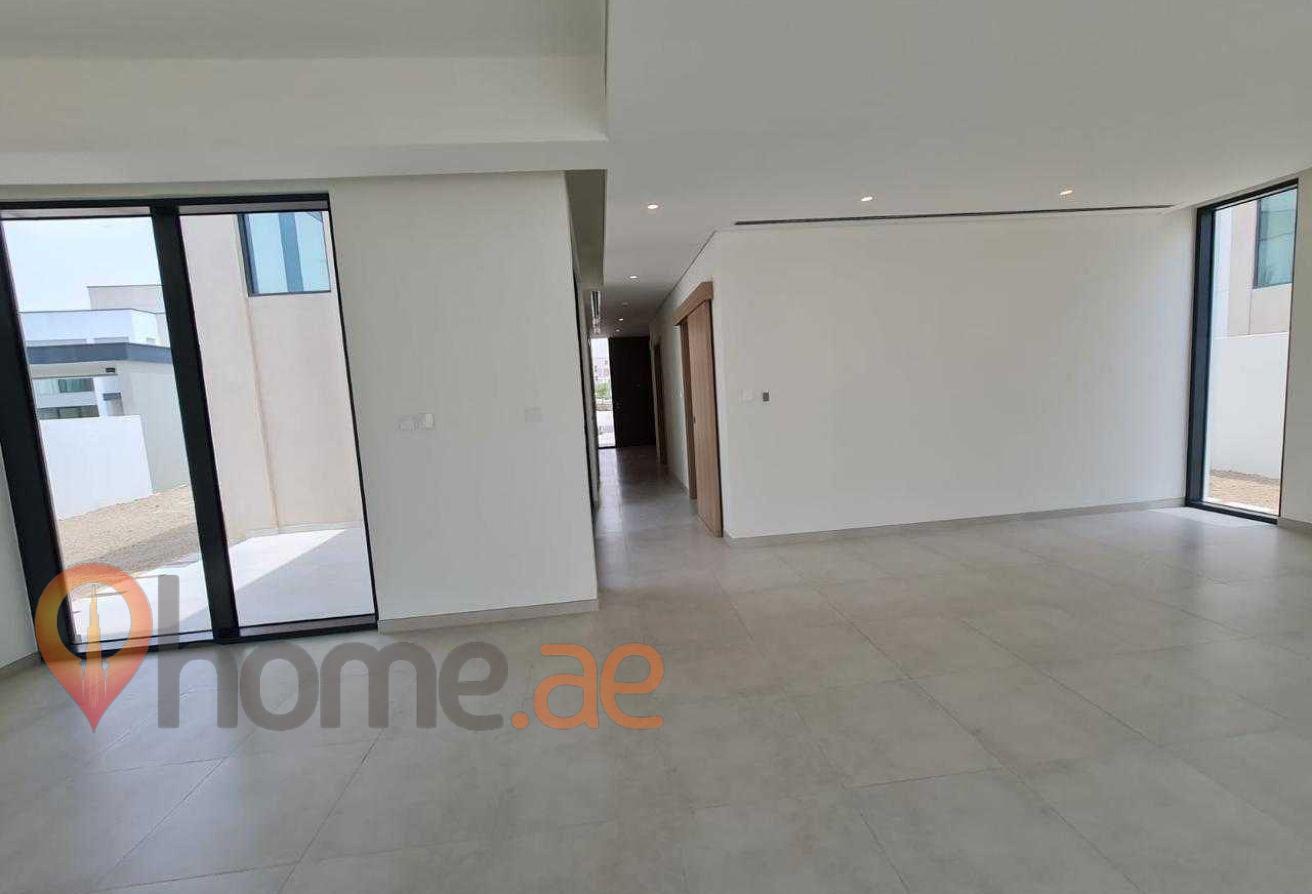 Luxury 4BR Villa | Roof Terrace | Prime Location photo 5