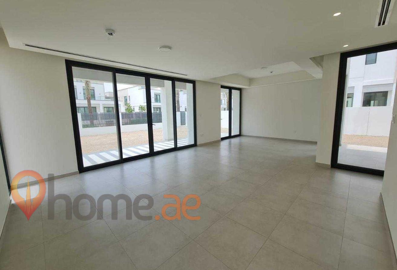 Luxury 4BR Villa | Roof Terrace | Prime Location photo 4