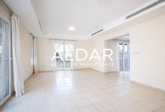 76987117 - Property Image 2