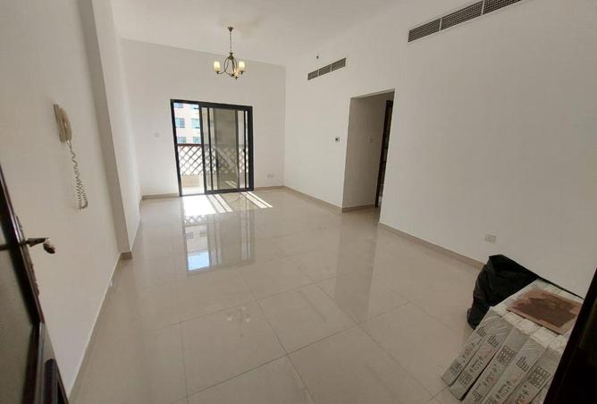 99132467 - Property Image 2