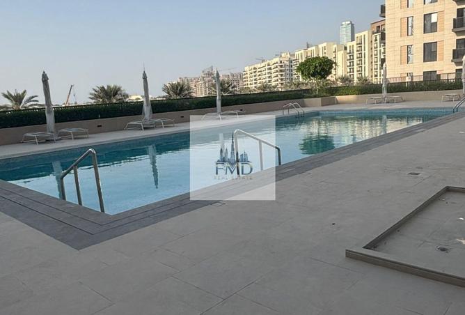 Brand New Freehold Ready Vacant Studio | Parking