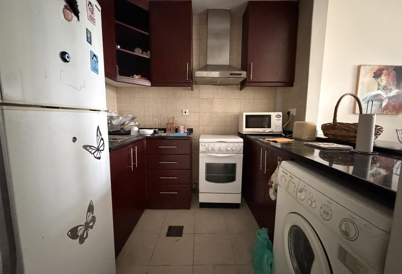 Furnished Studio | Well Maintained | Near to Metro photo 7