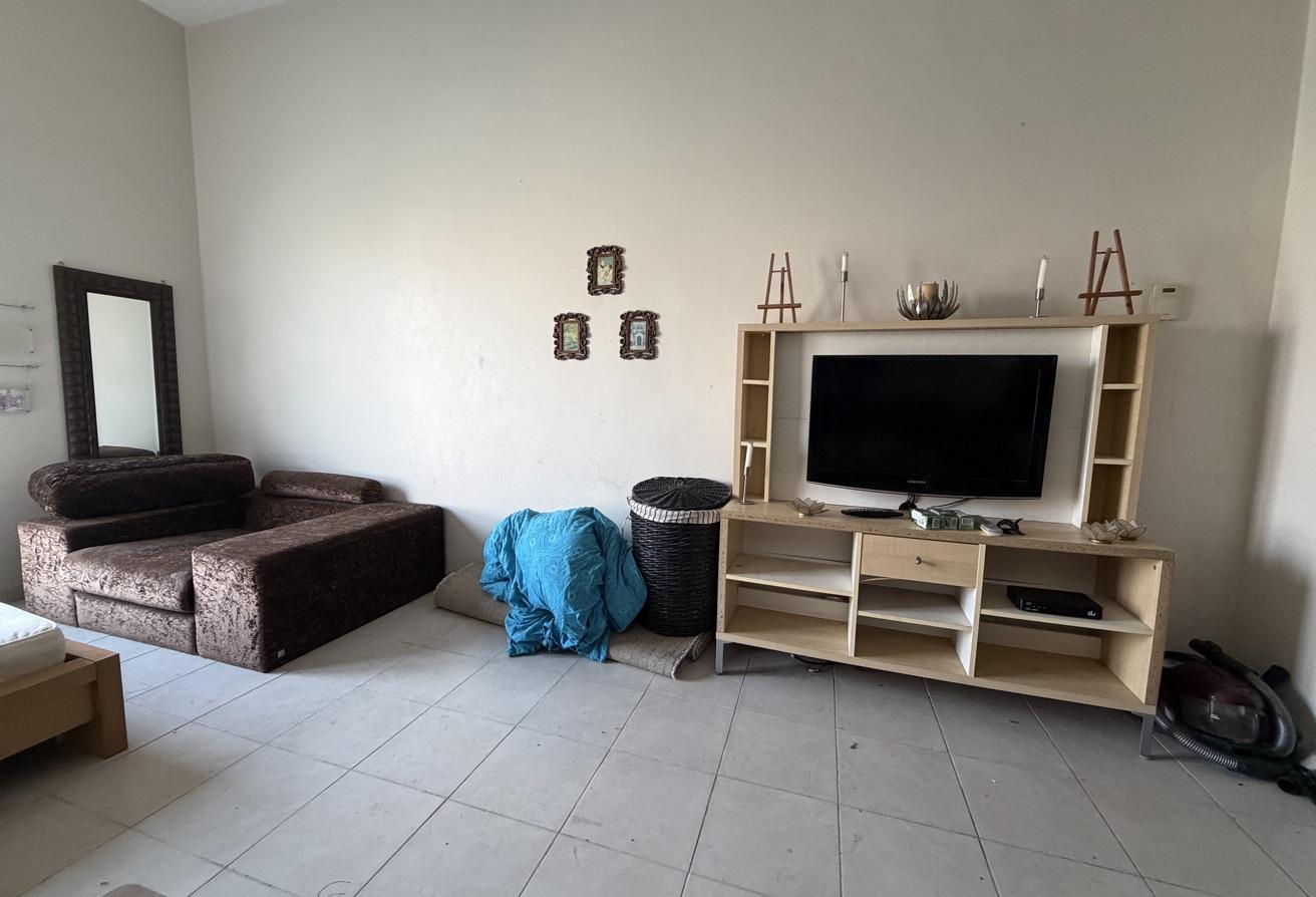 Furnished Studio | Well Maintained | Near to Metro photo 9