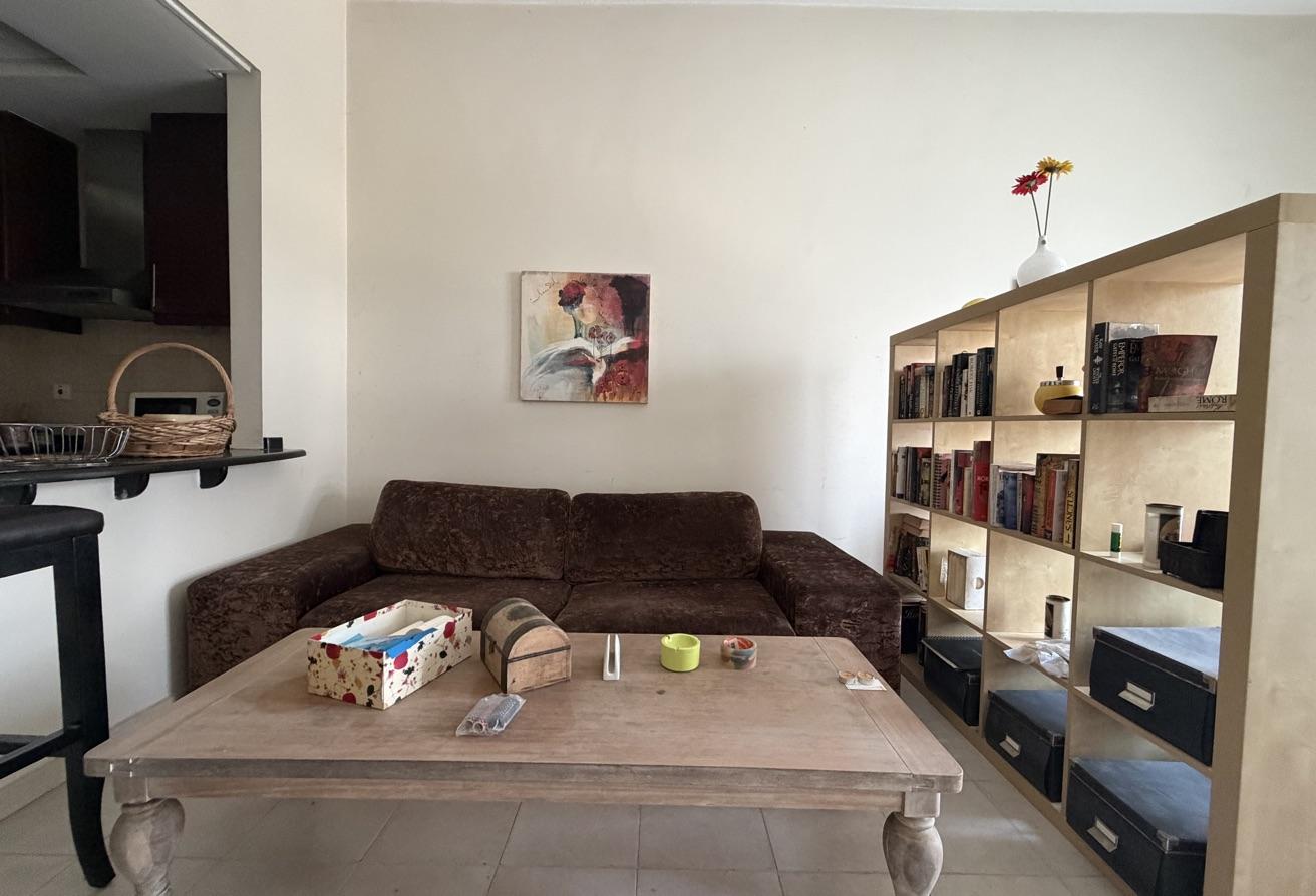 Furnished Studio | Well Maintained | Near to Metro photo 5