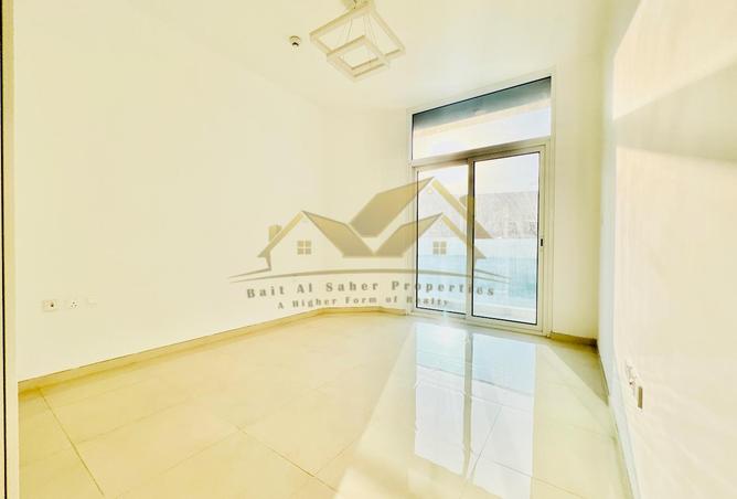 123380122 - Property Image 3