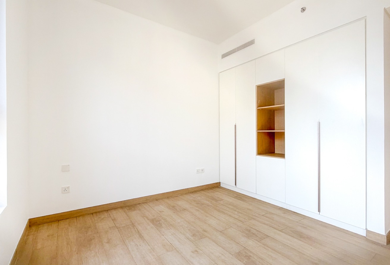 2 bedroom apartment in La Rive Building 3, Jumeirah: 12