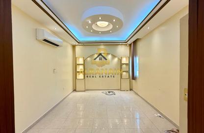 Apartment - 3 Bedrooms - 3 Bathrooms for rent in Al Jimi - Al Ain