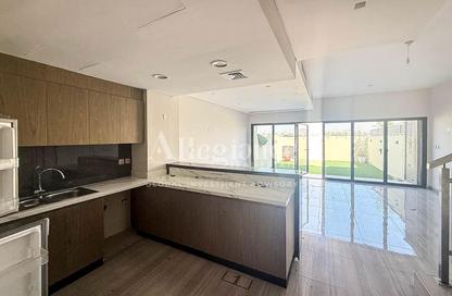 Townhouse - 4 - 3 for rent in Silver Springs 2 - Silver Springs - Damac Hills - Dubai Townhouse - 4 - 3 for rent in Silver Springs 2 - Silver Springs - Damac Hills - Dubai