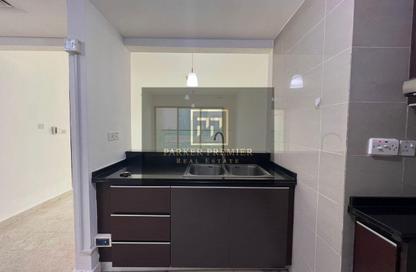 Apartment - 2 Bedrooms - 3 Bathrooms for rent in Marina Heights 2 - Marina Square - Al Reem Island - Abu Dhabi
