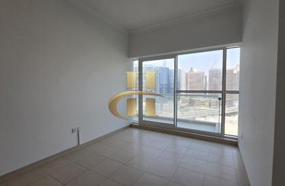Apartment - 1 - 1 for rent in Mayfair Residency - Business Bay - Dubai