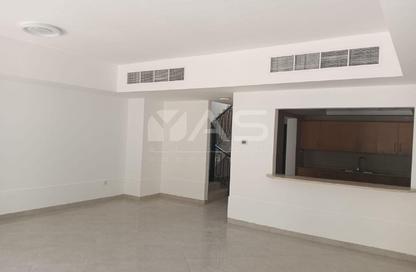 Villa - 3 - 4 for rent in Bayti Townhouses - Al Hamra Village - Ras Al Khaimah
