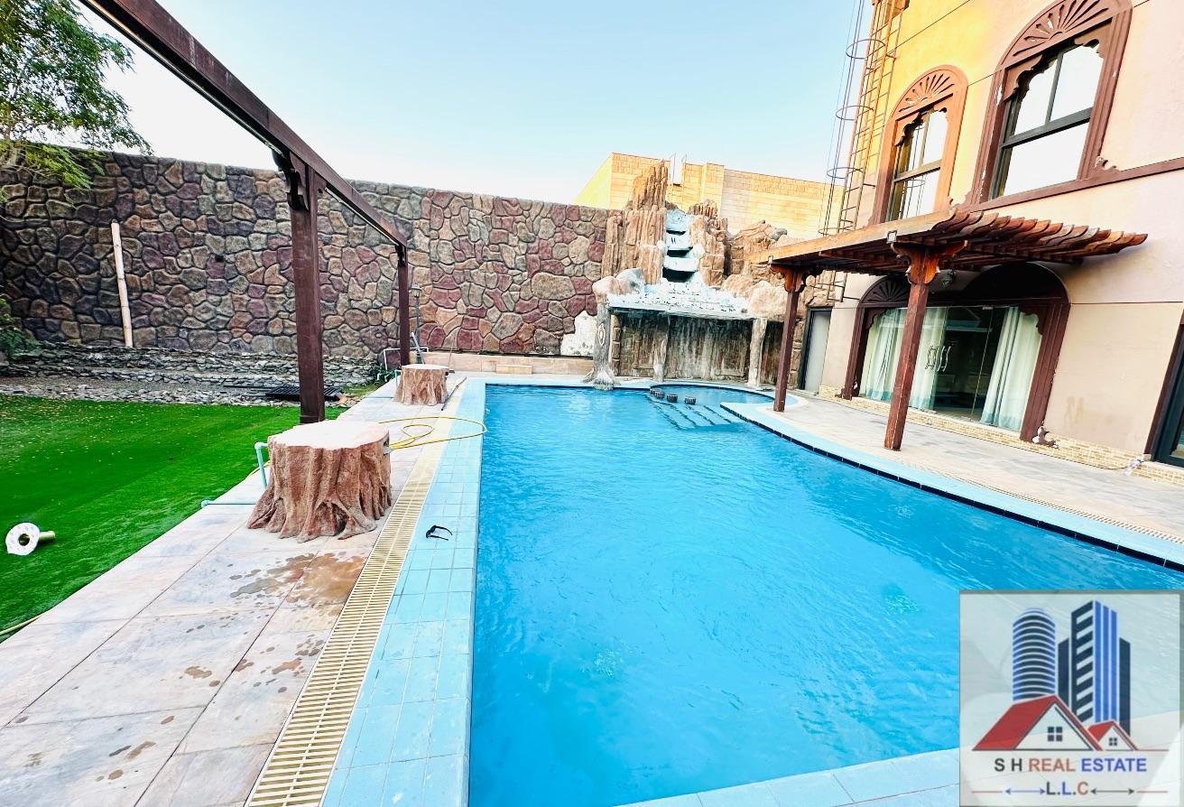 5 BR Compound Villa For Sharing Business photo 13