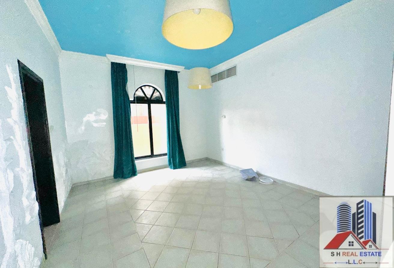 5 BR Compound Villa For Sharing Business photo 7