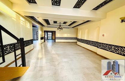 Compound - 5 Bedrooms - 7 Bathrooms for rent in Al Manara - Dubai