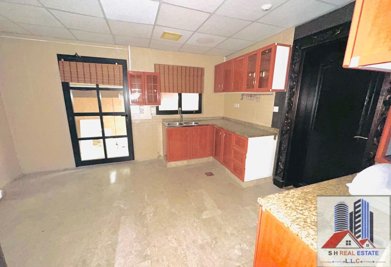 5 BR Compound Villa For Sharing Business photo 6