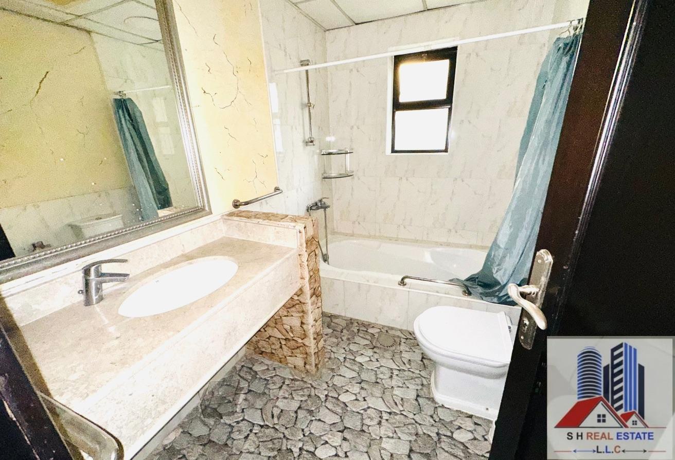 5 BR Compound Villa For Sharing Business photo 12