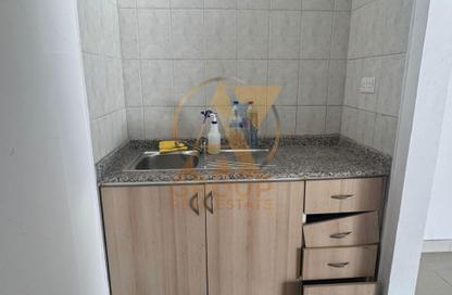 Shop - Studio - 1 Bathroom for rent in International City - Dubai