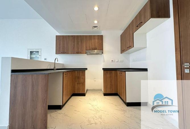 64031213 - Property Image 2