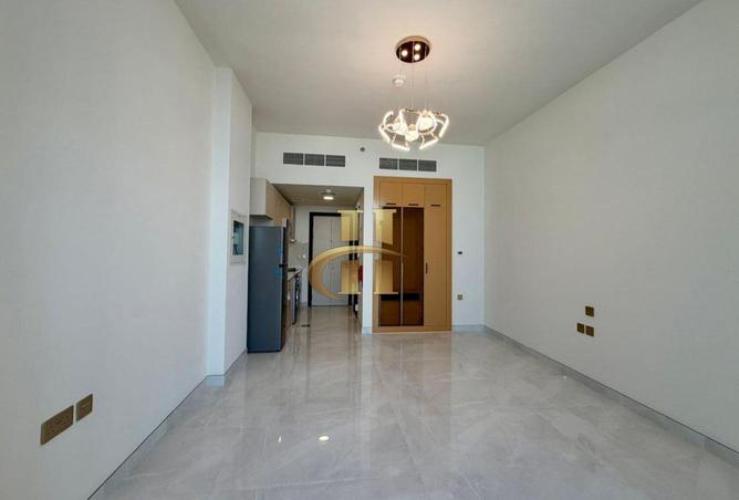 56958103 - Property Main Image